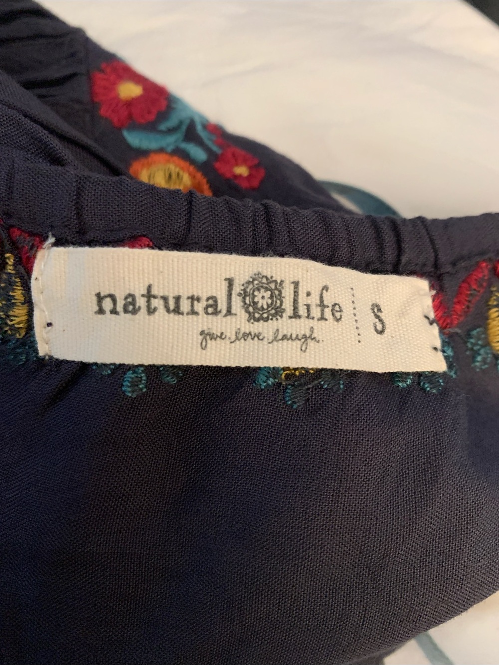 Natural Life Women’s Gray Multicolor Floral Embroidered Boho Dress Size S - Picture 4 of 8